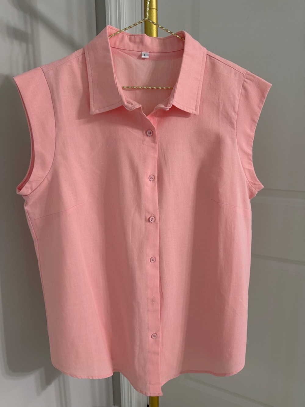 Sleeveless Button-Up Shirt - Light Pink
